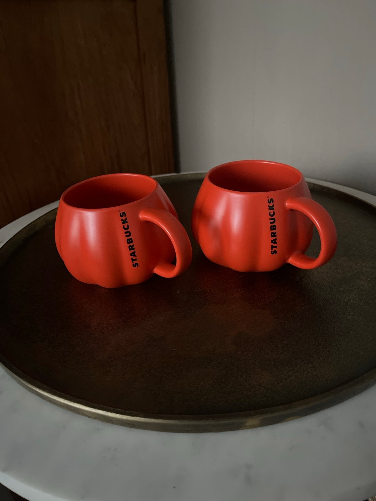 2x Starbucks pompoen bekers - Nieuw, Huis en Inrichting, Keuken | Keukenbenodigdheden, Nieuw, Overige typen, Overige merken, Steen/keramiek