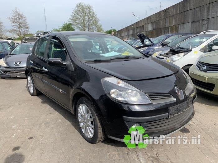 Stijl midden-rechts van een Renault Clio (NV676), Gebruikt, -, Renault, -