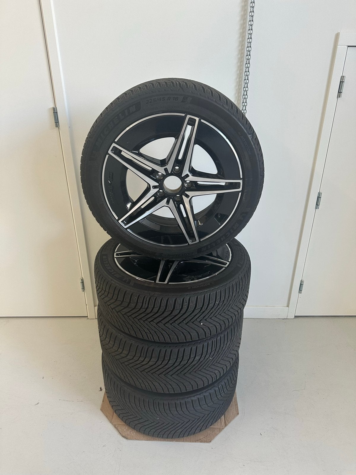 Mercedes velgen breedset 18 inch met Michelin banden, Auto-onderdelen, Banden en Velgen, 18 inch, Gebruikt, Banden en Velgen, Ophalen of Verzenden