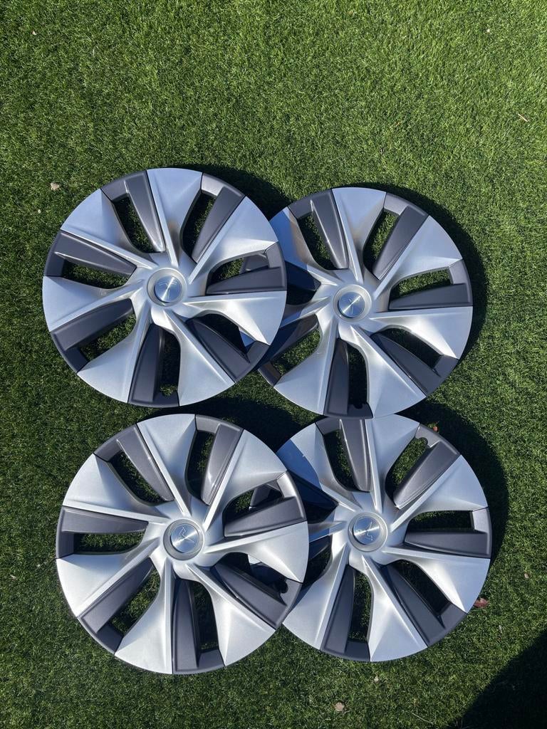 Set Gemini wieldoppen voor Tesla Model Y zilver, Ophalen of Verzenden, Zo goed als nieuw