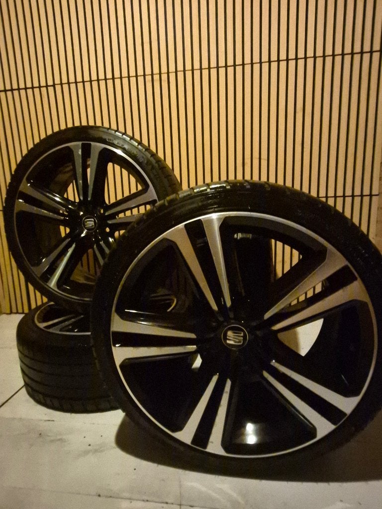 Seat Leon Cupra 200  5F 19 inch  origineel 5x112, Gebruikt, Velg(en), 235 mm, Personenwagen