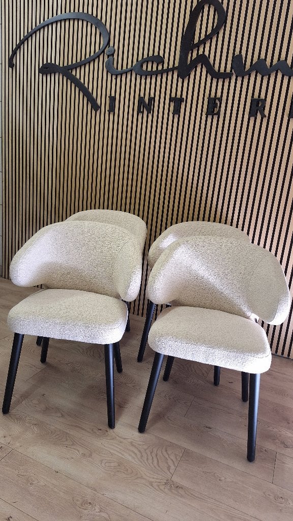 Set van 4 of 8 Richmond Interiors Indigo boucle stoelen SALE, Ophalen, Richmond Interiors model Indigo Hotel Chique, Richmond Interiors