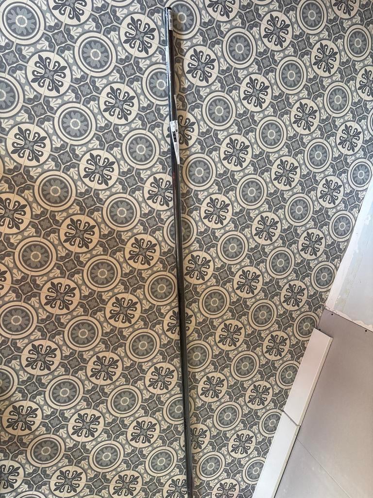 2x IKEA Hugad gordijnroede zwart - Nieuw in verpakking, Zwart, Nieuw, Ophalen of Verzenden, 200 cm of meer