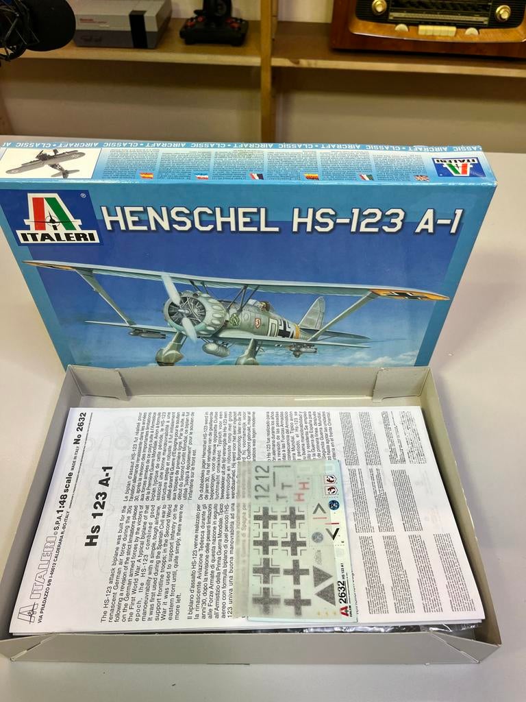 Italeri Henschel HS-123 A-1 Modelbouw Vliegtuig (1:48), Gebruikt, Italeri, Ophalen of Verzenden, Groter dan 1:72