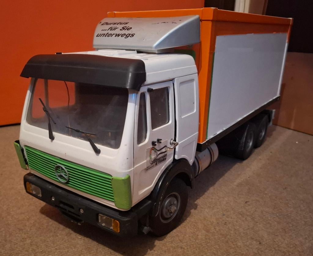 Wedico Mercedes trekker - aanhanger combinatie, Hobby en Vrije tijd, Elektro, Gebruikt, Schaal 1:14, Ophalen of Verzenden