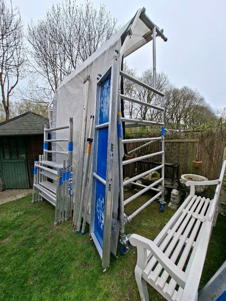 steiger ASC-TOP merk--met regen/wind/zon--doorwerk scherm--, Ophalen of Verzenden, Zo goed als nieuw, Rolsteiger of Kamersteiger