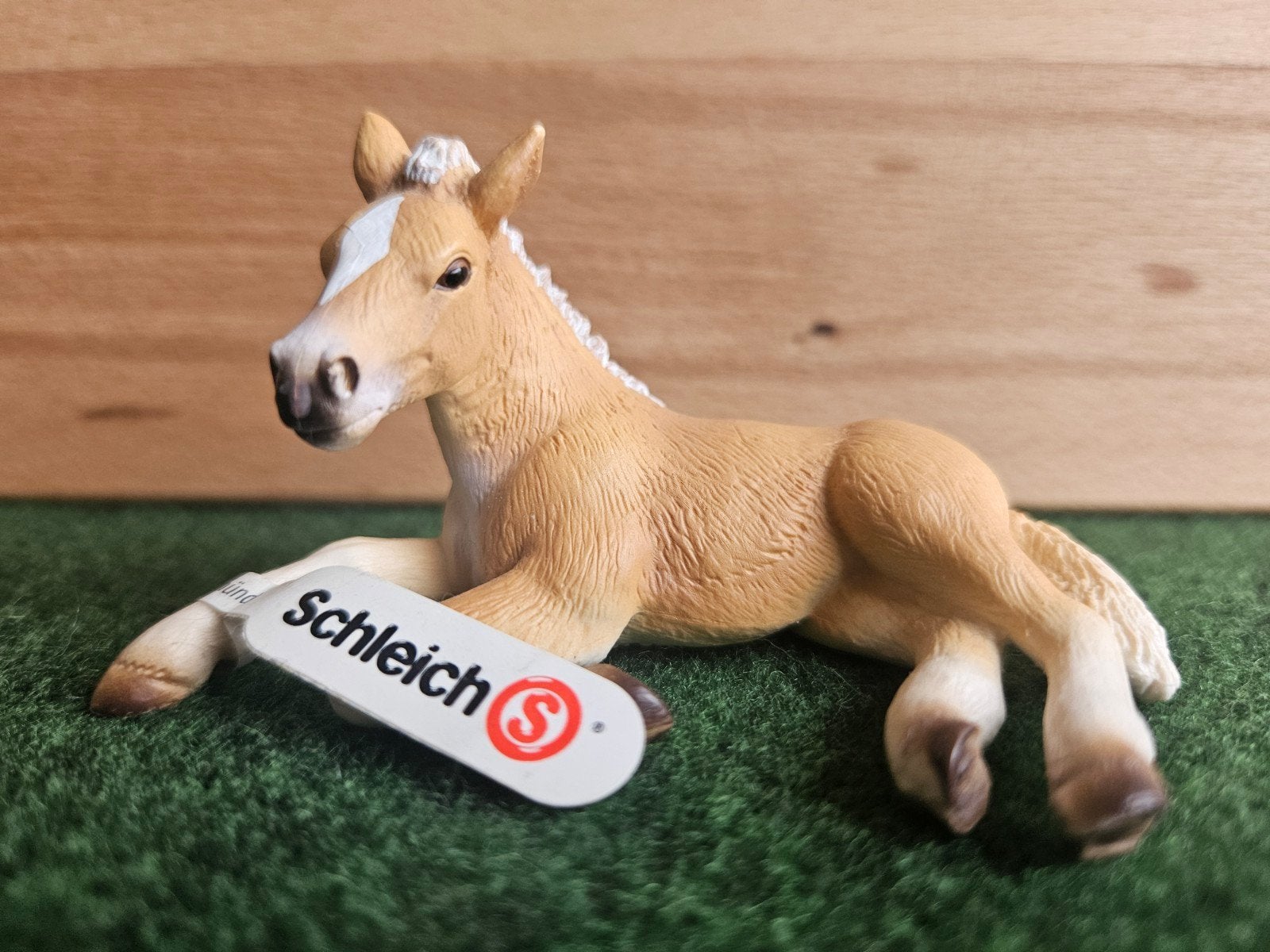 Schleich 13292 Haflinger veulen met vaantje uit 2005, Verzamelen, Ophalen of Verzenden, Zo goed als nieuw, Paard, Beeldje of Figuurtje