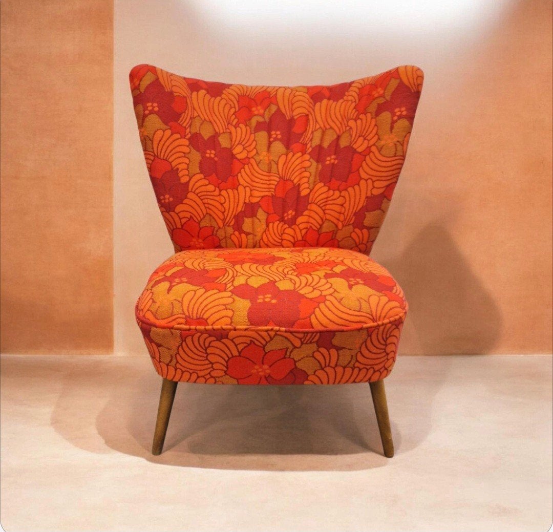 Artifort cocktail fauteuil nieuw bekleed jaren 50 fifties, Hout, Kolibrivintagehal@gmail.com, Aaldertgeertsstraat 43 Olst, Minder dan 75 cm