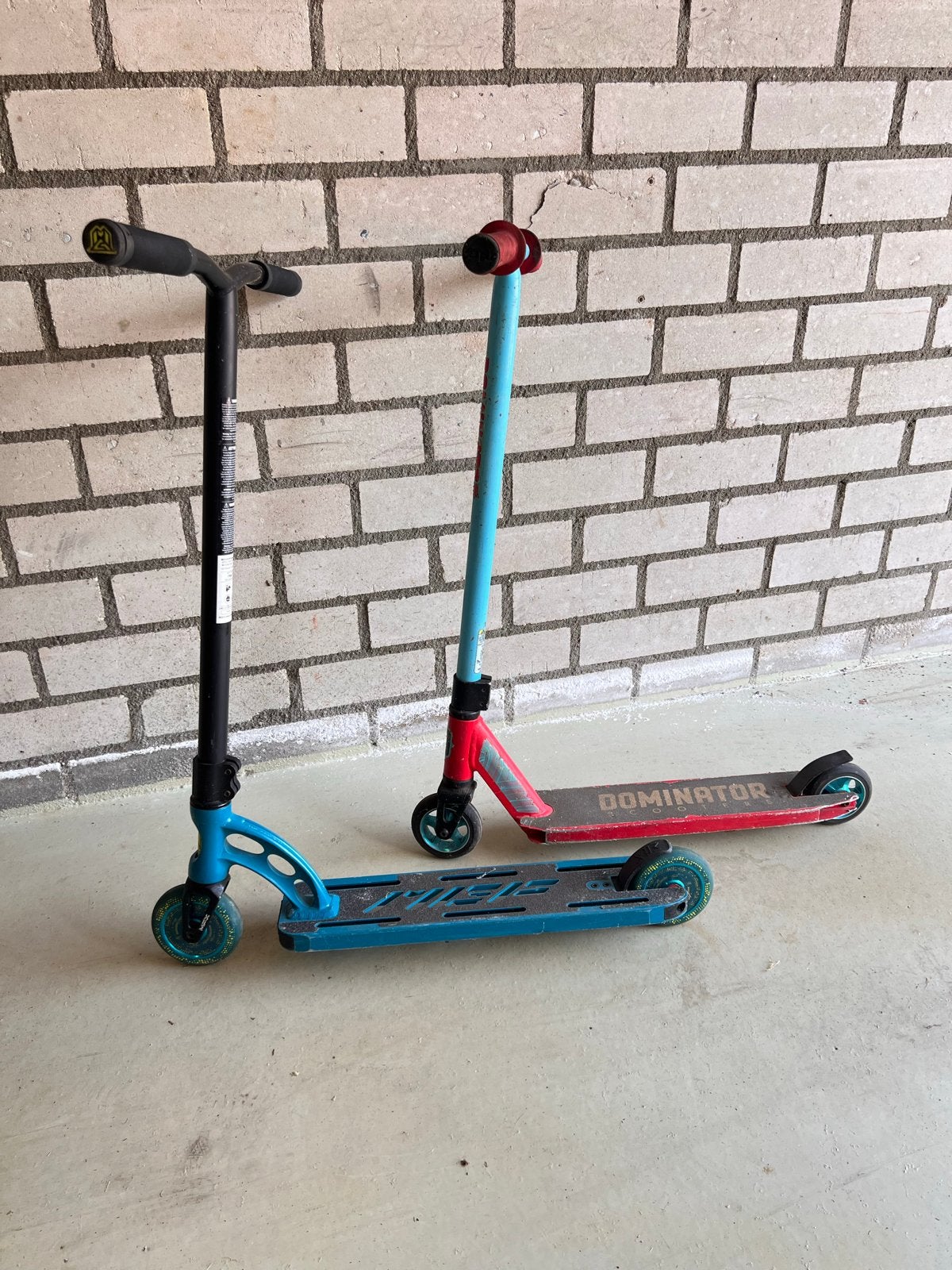 Stuntsteppen set - MGP en Dominator, Fietsen en Brommers, Steps, Ophalen, Gebruikt, Gewone step