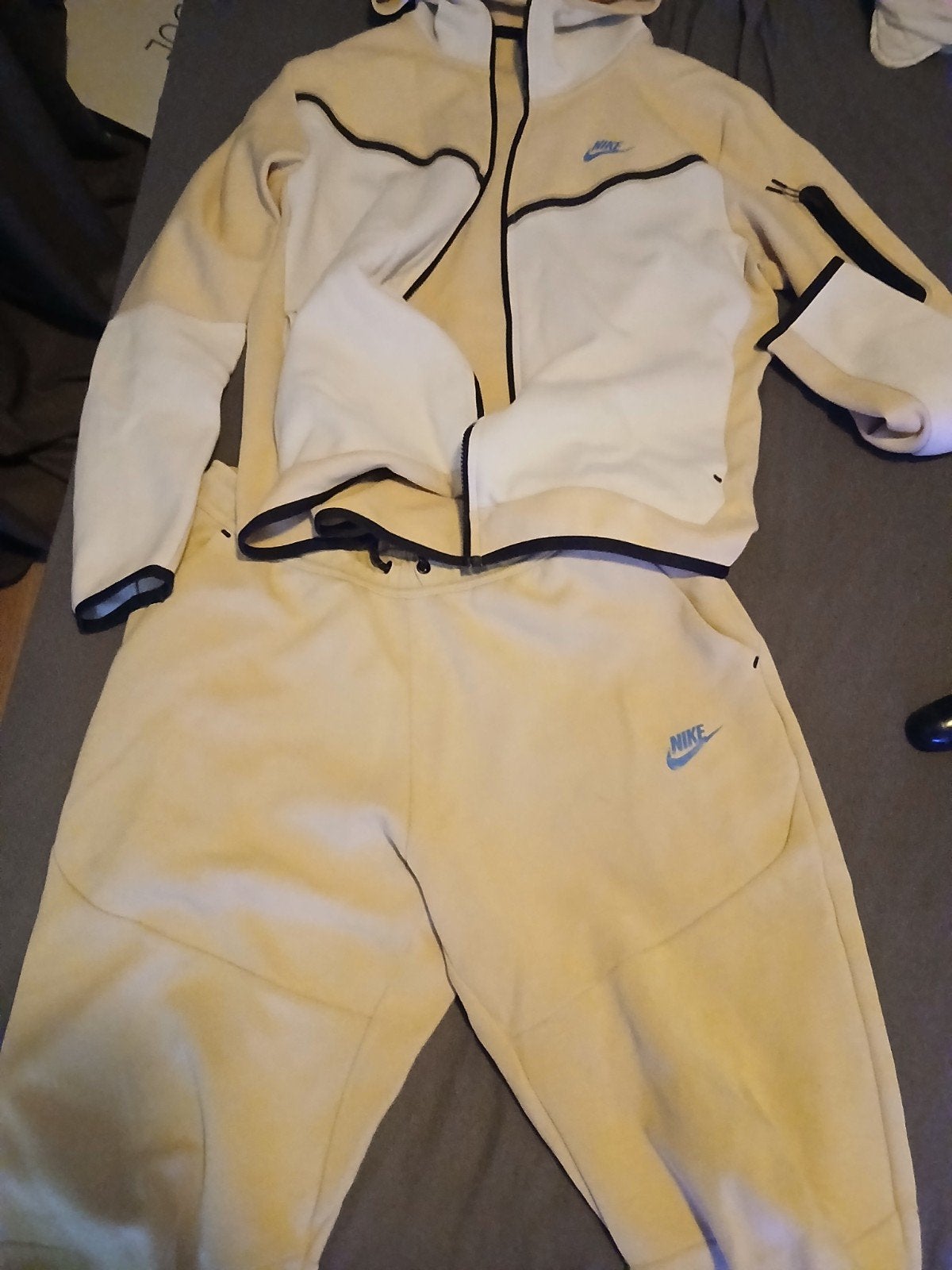 Originele Nike Tech Fleece Trainingspak - Geel/Wit, Ophalen, Maat 52/54 (L), Geel, Nike