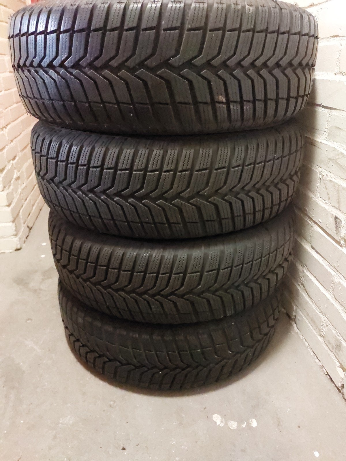 Vredestein snowtrac  185/65 R15 88T Winterbanden (4 stuks), Ophalen, Gebruikt