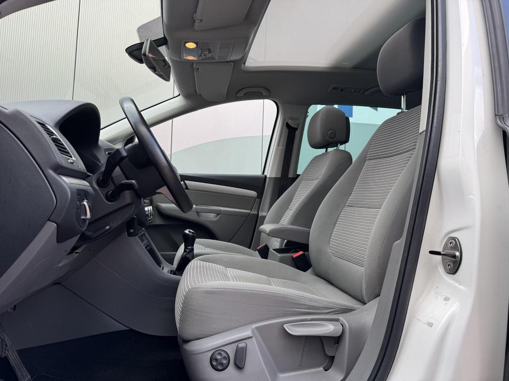 SEAT Alhambra 1.4 TSI 150PK 7-PERSOONS Pano Trekhaak Camera, Auto's, Voorwielaandrijving, Euro 5, Stof, Gebruikt