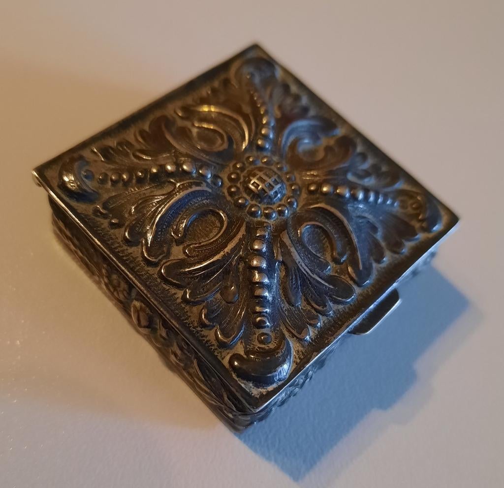 Doosje zilver en goud antiek, Antiek en Kunst, Ophalen, Zilver