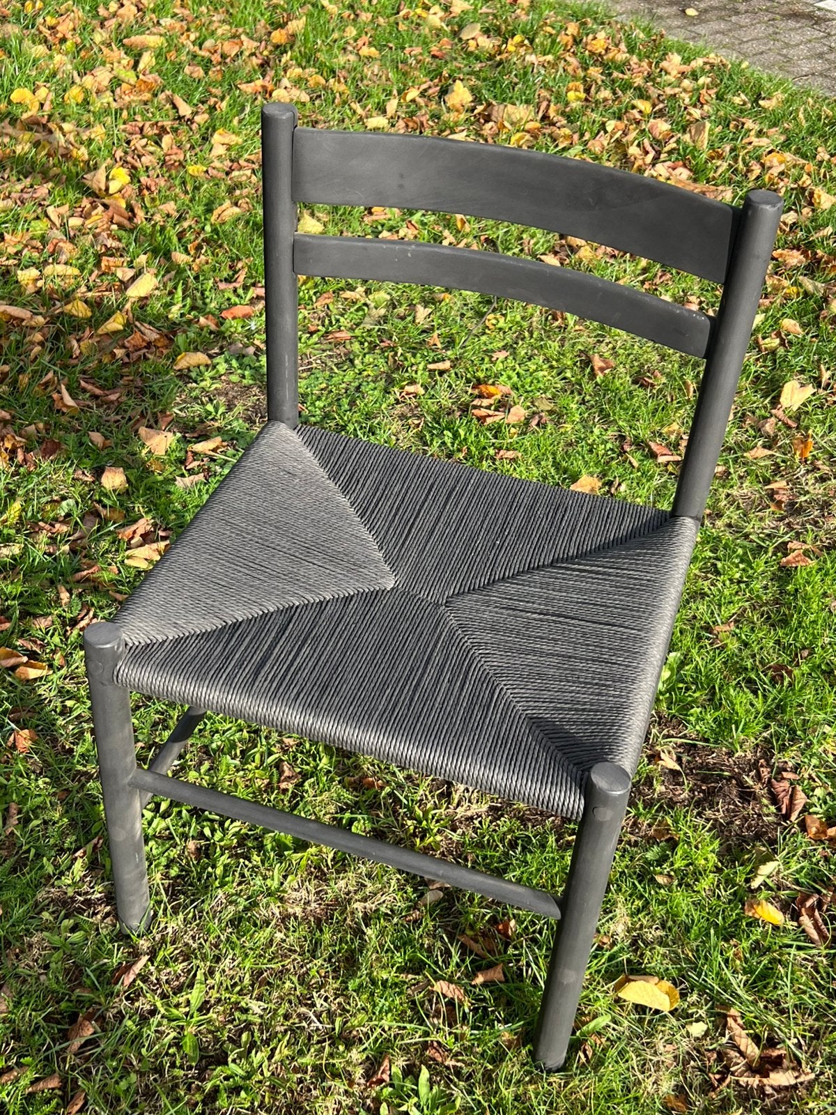 Deens design..??  Zwarte papercord, Ophalen, Zwart, Zo goed als nieuw, Deens design
