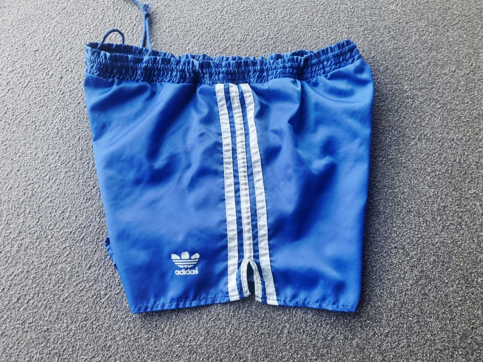 Adidas vintage sportbroekje. M, Ophalen of Verzenden, Adidas, Gedragen, Algemeen