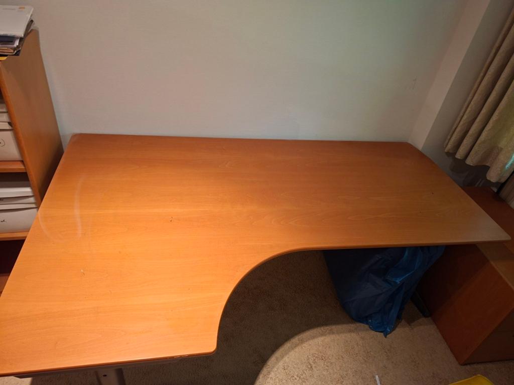 Bureau en kasten, Ophalen, 190 cm, In hoogte verstelbaar, Bruin