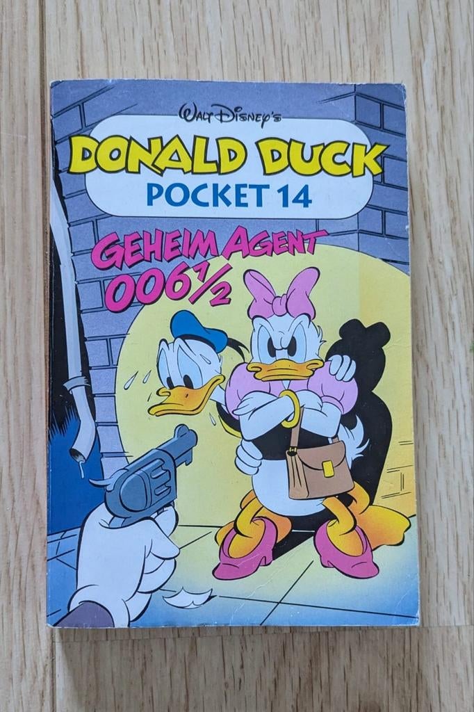 Donald Duck Pocket 14 Geheim Agent 006½, Boeken, Stripboeken, Eén stripboek, Ophalen of Verzenden, Gelezen, Donald Duck