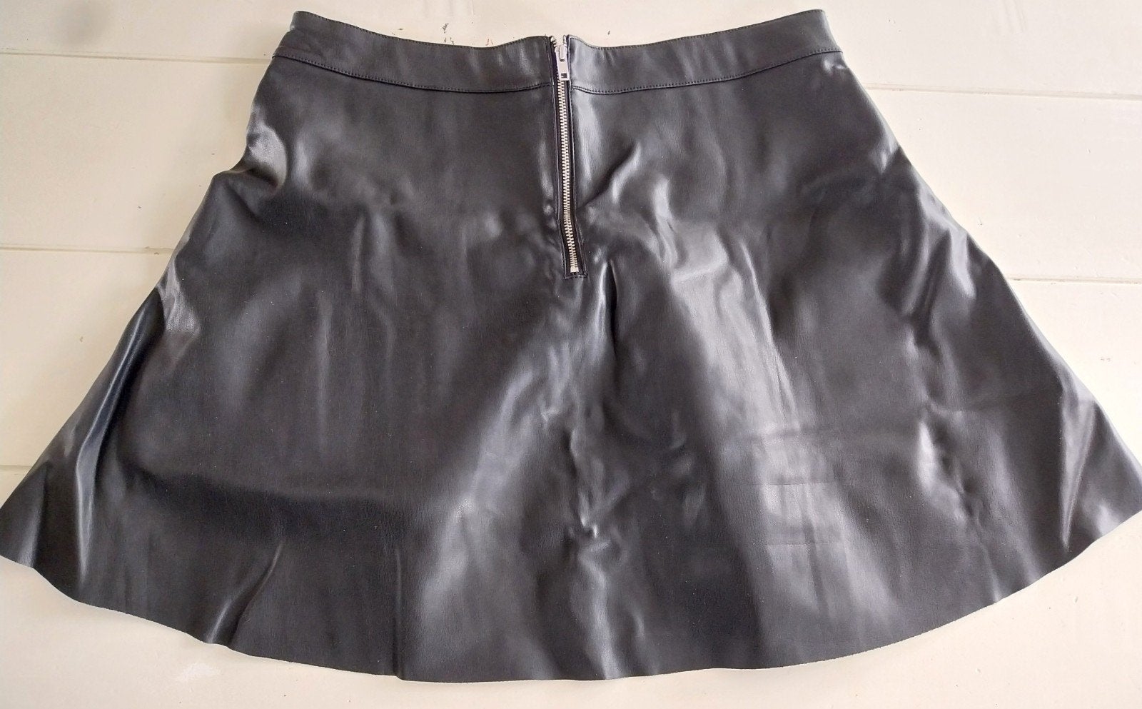 Zwart leer look rokje - Amisu - Maat 36 (S), Zwart, Ophalen of Verzenden, Maat 36 (S), Gedragen