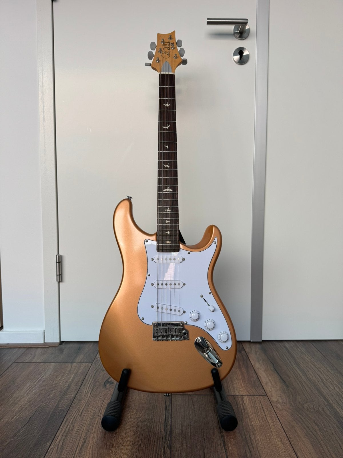 PRS Silver Sky SE custom firemist gold finish, Muziek en Instrumenten, Ophalen of Verzenden, Zo goed als nieuw, Solid body, Paul Reed Smith