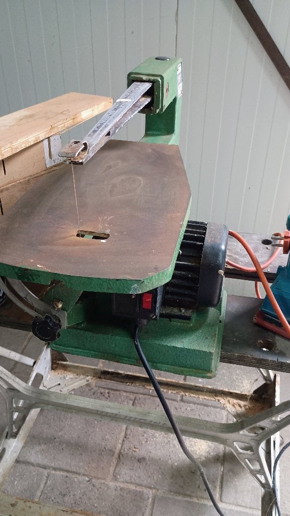Figuurzaagmachine 16 inch zaag, Doe-het-zelf en Verbouw, Gereedschap | Zaagmachines, Gebruikt, Ophalen of Verzenden, 30 tot 70 mm