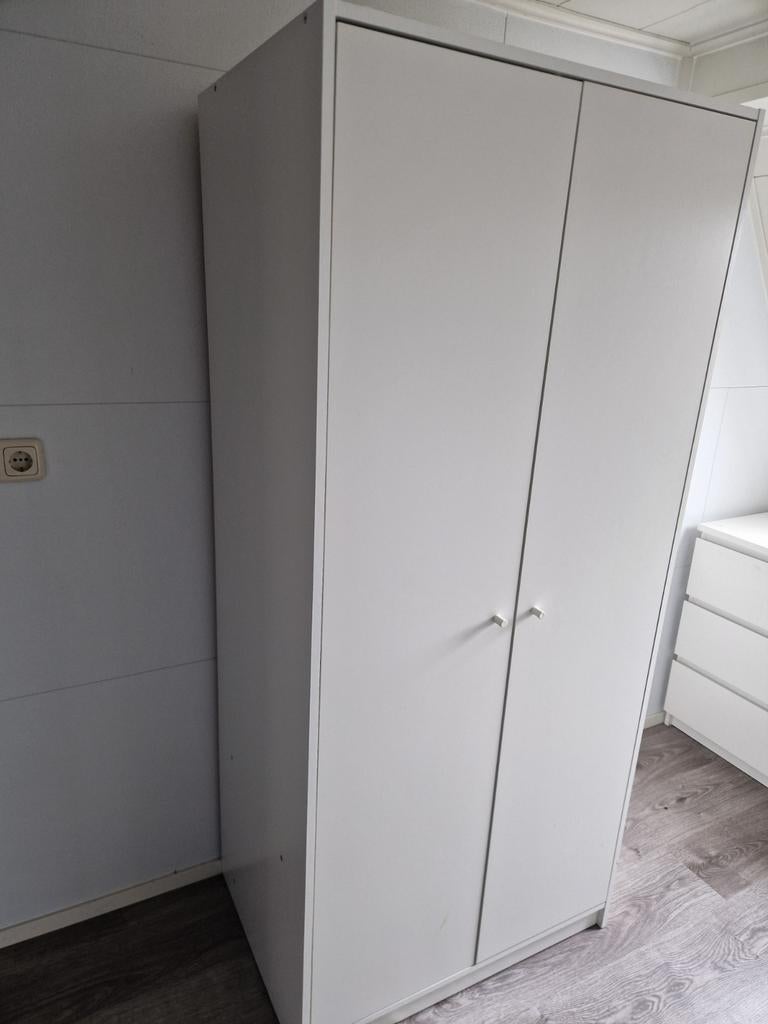 Witte IKEA kledingkast met twee deuren, Overige materialen, 200 cm of meer, Zo goed als nieuw, Modern