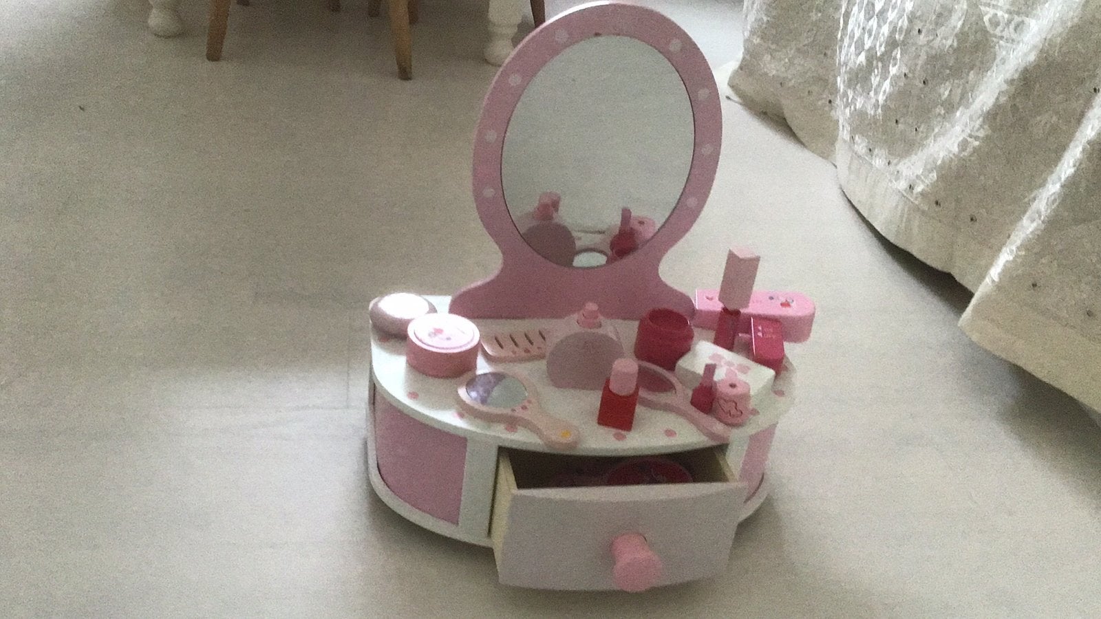 Kaptafel  roze kinderen met toebehoren Alleen ophalen, Ophalen of Verzenden, Gebruikt