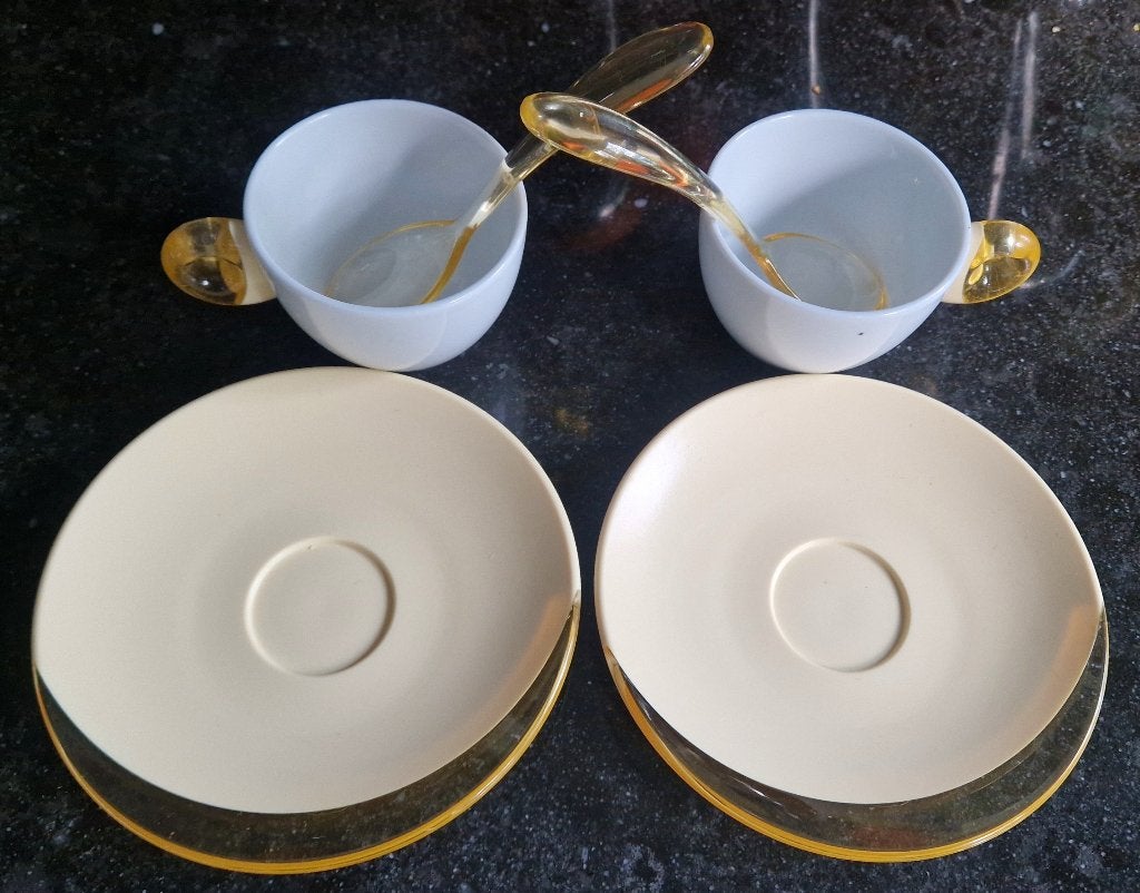 High end set Italian design Espresso Cups by GUZZINI, Geel, Ophalen of Verzenden, 5 cm, Overige materialen