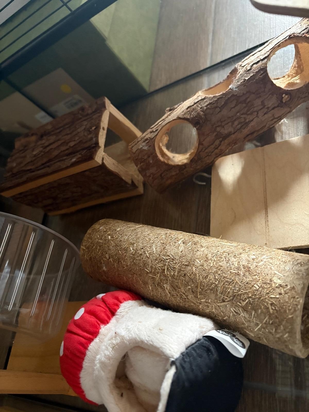 Foto 3 van kooi voor kleine hamstersoort met alle toebehoren