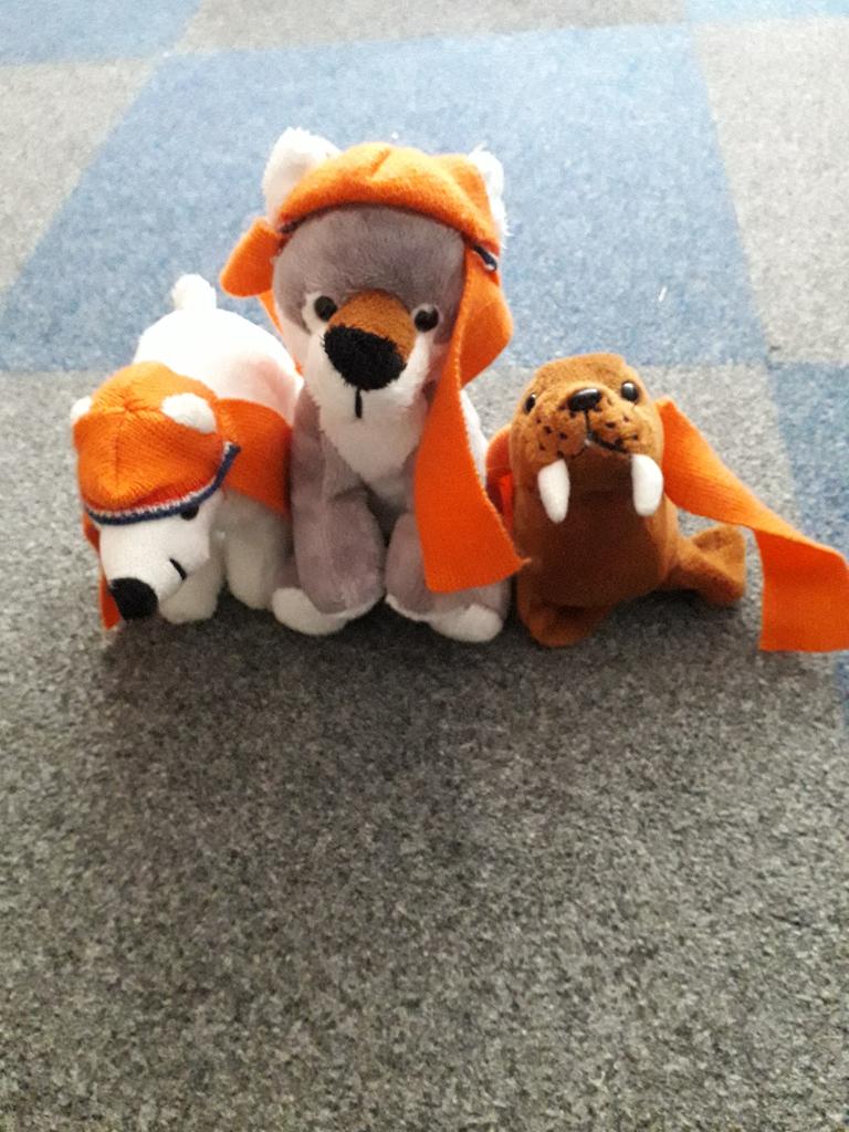 3 knuffels, Kinderen en Baby's, Speelgoed | Knuffels en Pluche, Ophalen of Verzenden, Zo goed als nieuw, Overige typen
