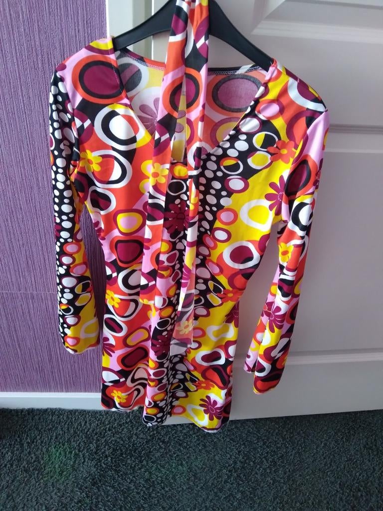 Leuk zgn jurkje 90's.. met flower power mouwen.., Ophalen of Verzenden, Zo goed als nieuw, Maat 38/40 (M), Carnaval