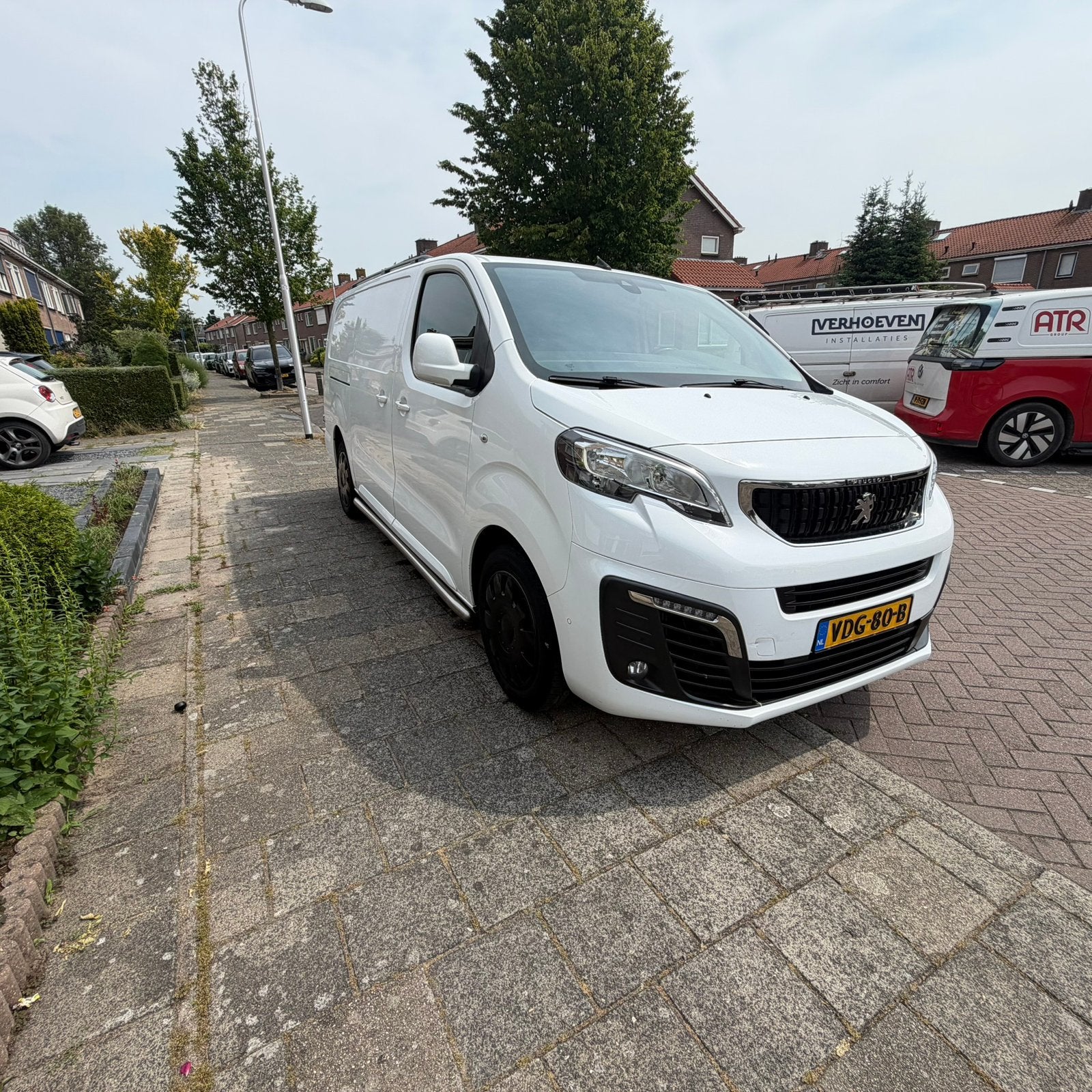 Verhuur bestelbusjes en bakwagen, Verhuiswagen of Bestelauto