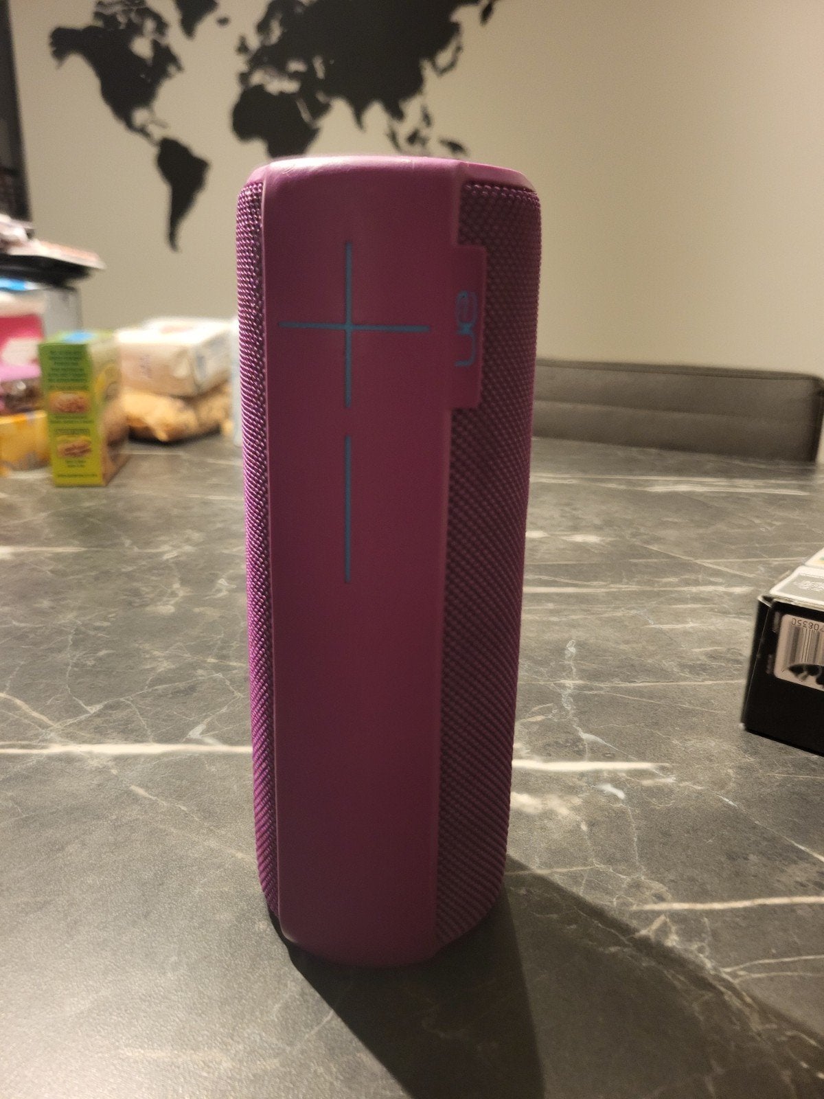 UE Megaboom bluetooth box speaker, Audio, Tv en Foto, Overige merken, Gebruikt, Ophalen of Verzenden, Draagbare speaker