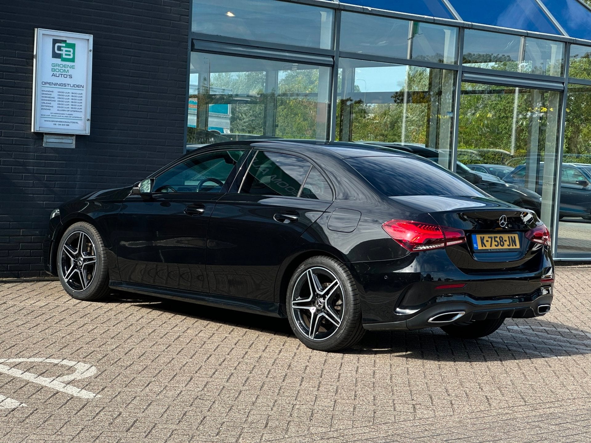 Mercedes-Benz A-klasse 180 Business Solution AMG/CAMERA/SFEE, Auto's, Dealer onderhouden, 136 pk, Euro 6, 4 cilinders