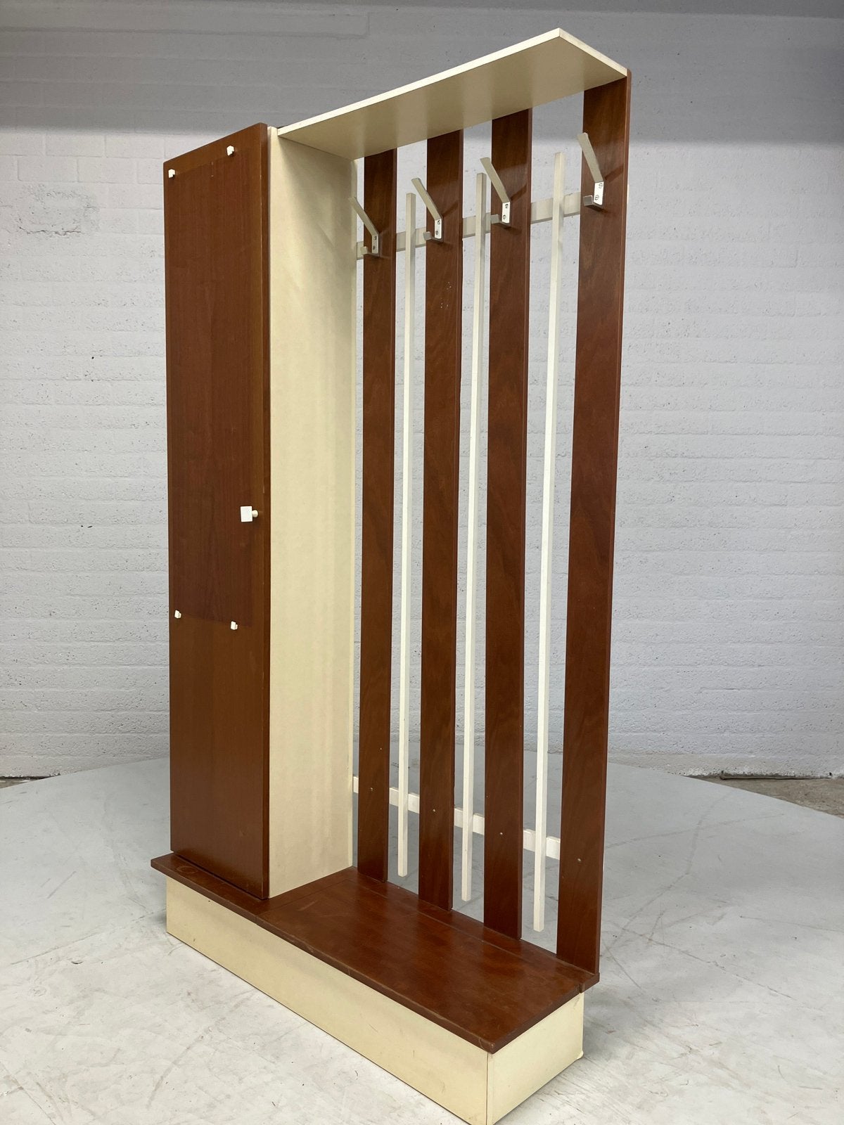 Prachtig Vintage Mid-Century Halmeubel Garderobekast ‘60/70, Antiek en Kunst, Ophalen