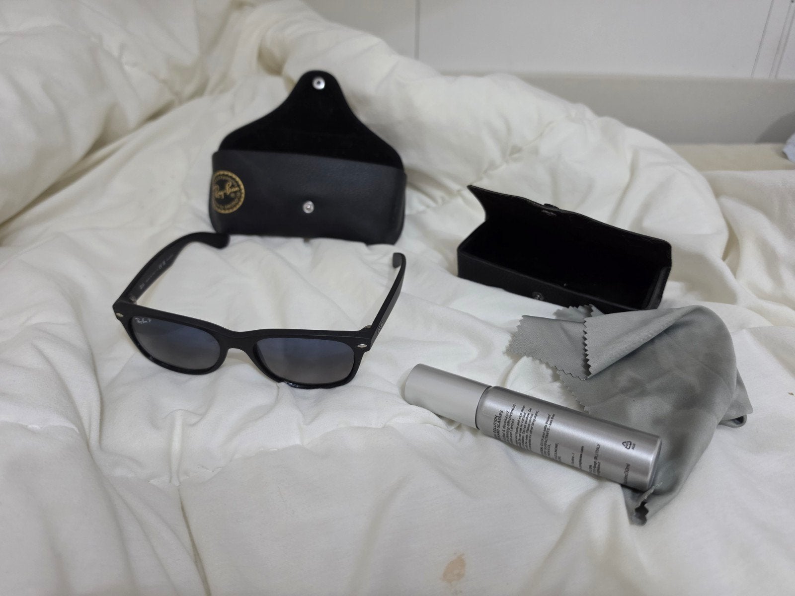 Ray-Ban Wayfarer zonnebril met etui en schoonmaakset, Zonnebril, Zwart, Ophalen of Verzenden, Zo goed als nieuw