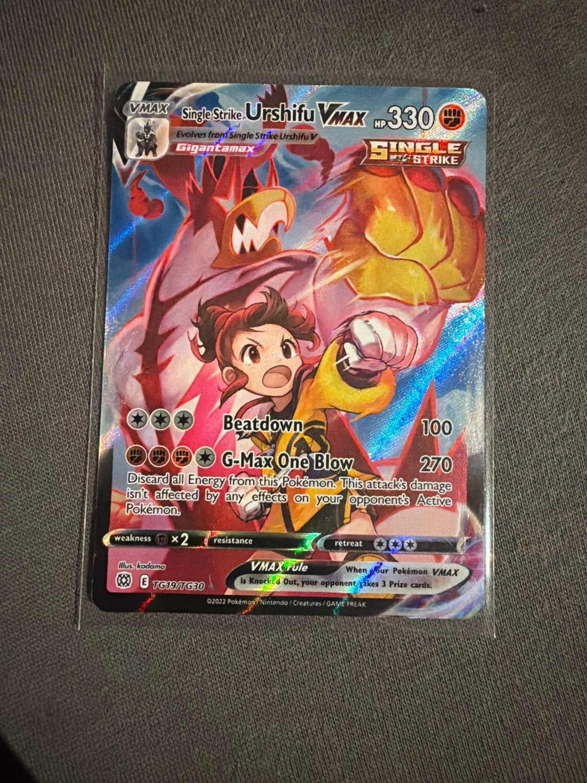 Urshifu VMAX Single Strike Pokémon kaart, Ophalen, Zo goed als nieuw, Losse kaart, Foil