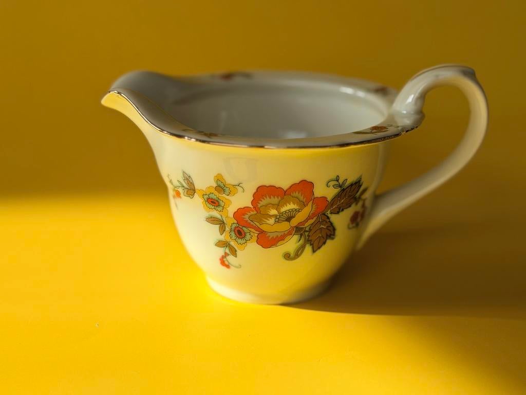 Vintage C.T. Tielsch Altwasser Melkkannetje met Bloemmotief, Antiek en Kunst, Ophalen of Verzenden