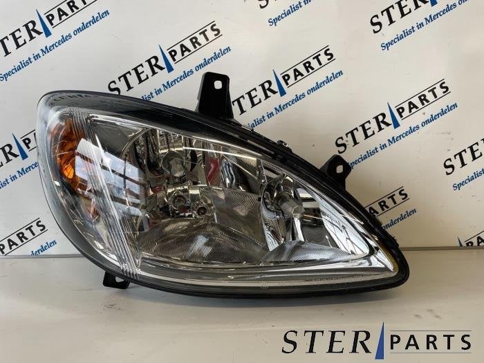 Koplamp rechts van een Mercedes Vito, Auto-onderdelen, 12 maanden garantie, -, Nieuw, Ophalen of Verzenden