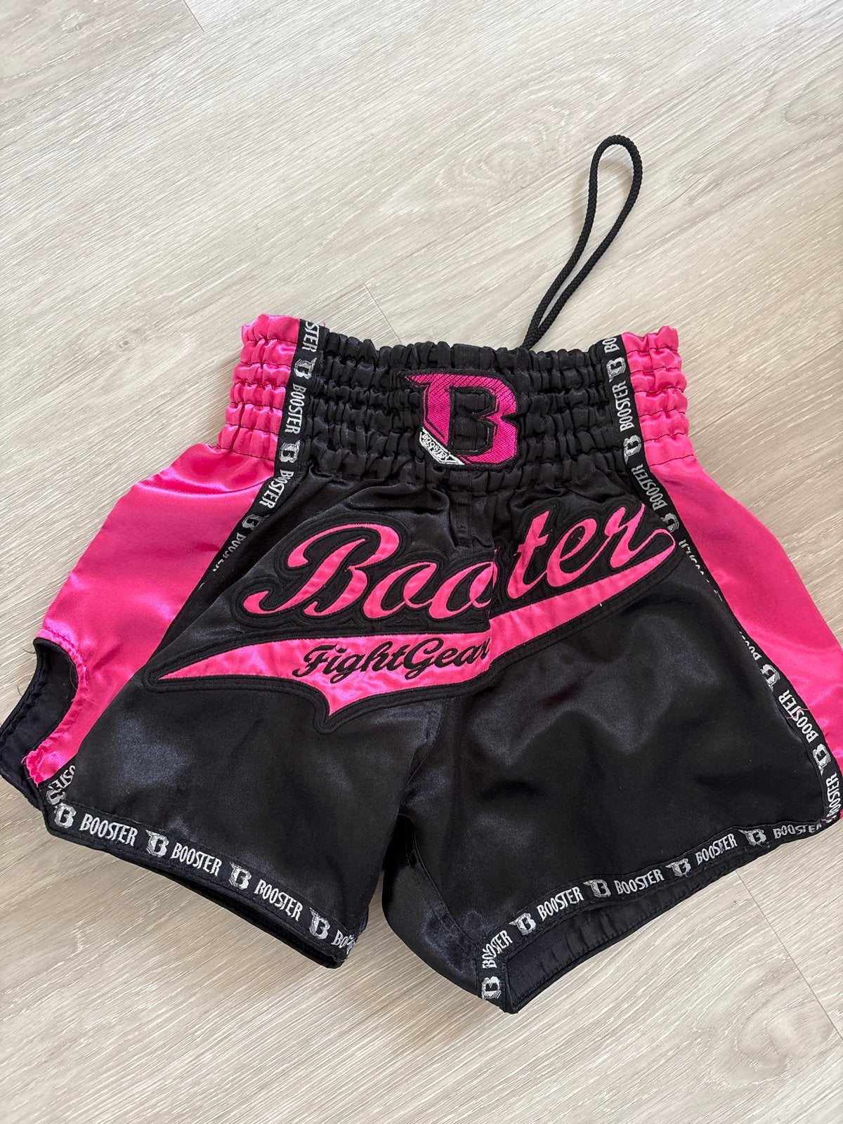 Booster Fight Gear Muay Thai Kickboks Broekje Maat S, Gebruikt, Overige, Ophalen of Verzenden, Vechtsportkleding