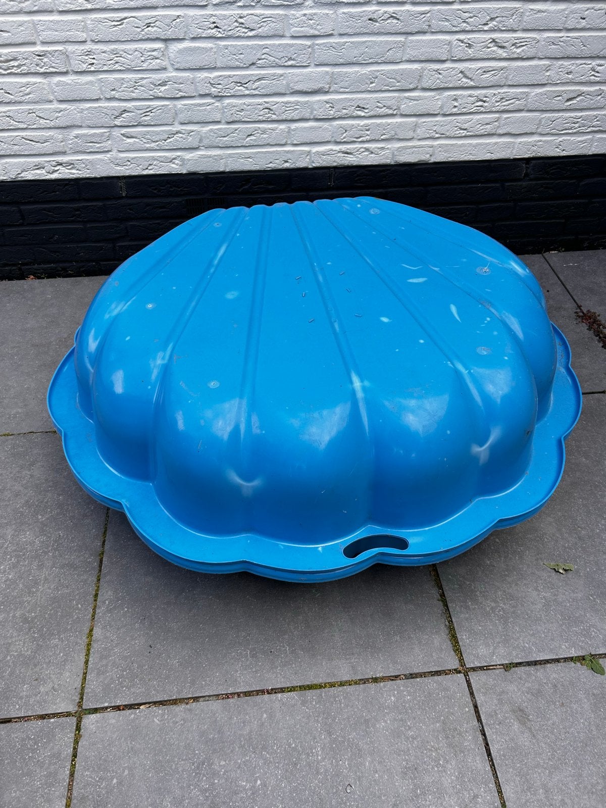 Blauwe schelp zandbak / zwembadje, Ophalen, Gebruikt