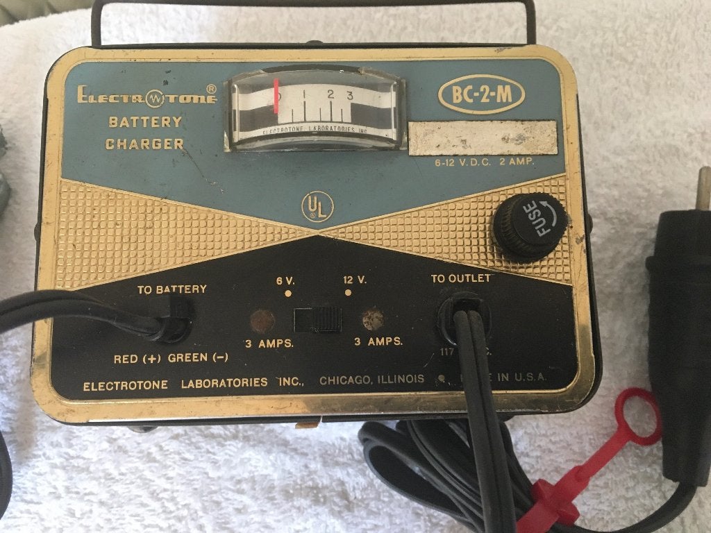 Electrotone BC-2-Manaloge acculader, Ophalen, Gebruikt