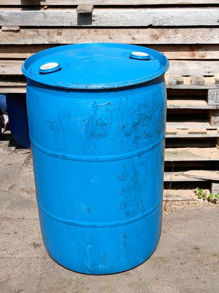 6x Blauwe Regentonnen 200 Liter - Schoon en Gebruikt, 150 liter of meer, Ophalen of Verzenden, Gebruikt, Kunststof