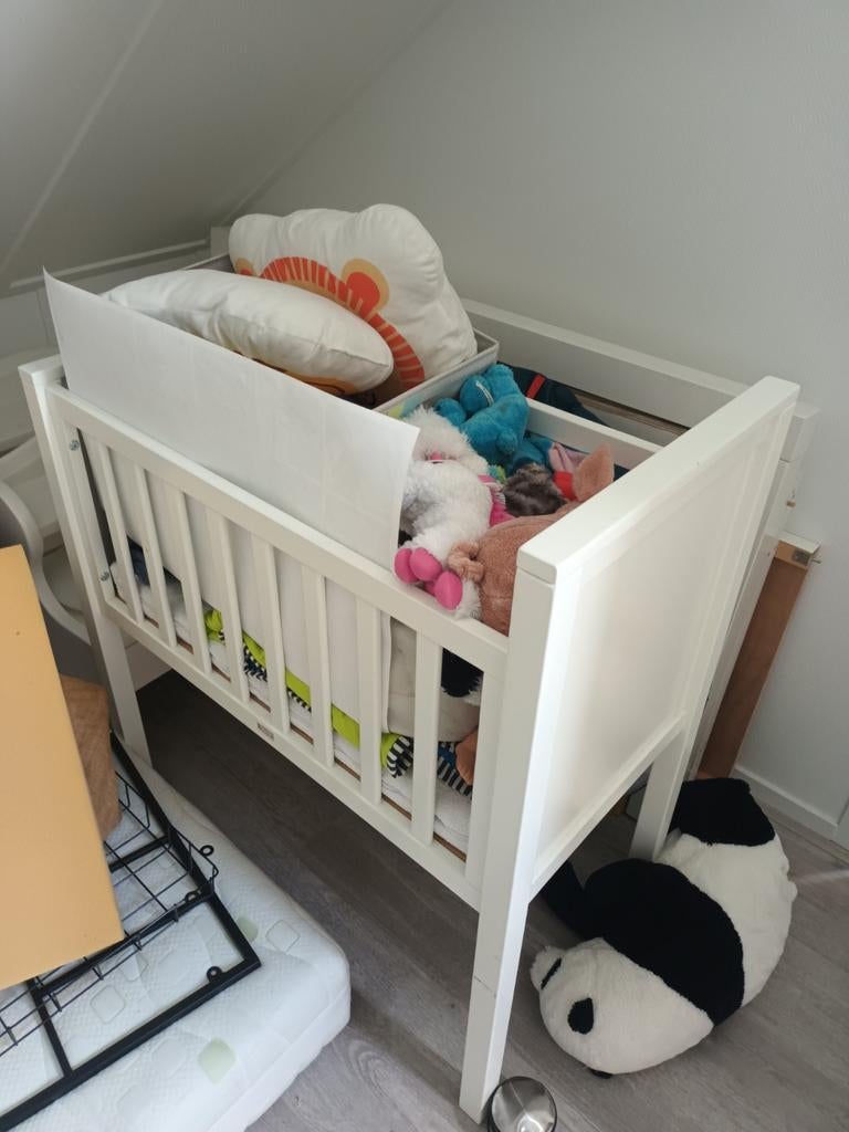 Wit babybedje / wiegje, Ophalen of Verzenden, Gebruikt, Wieg