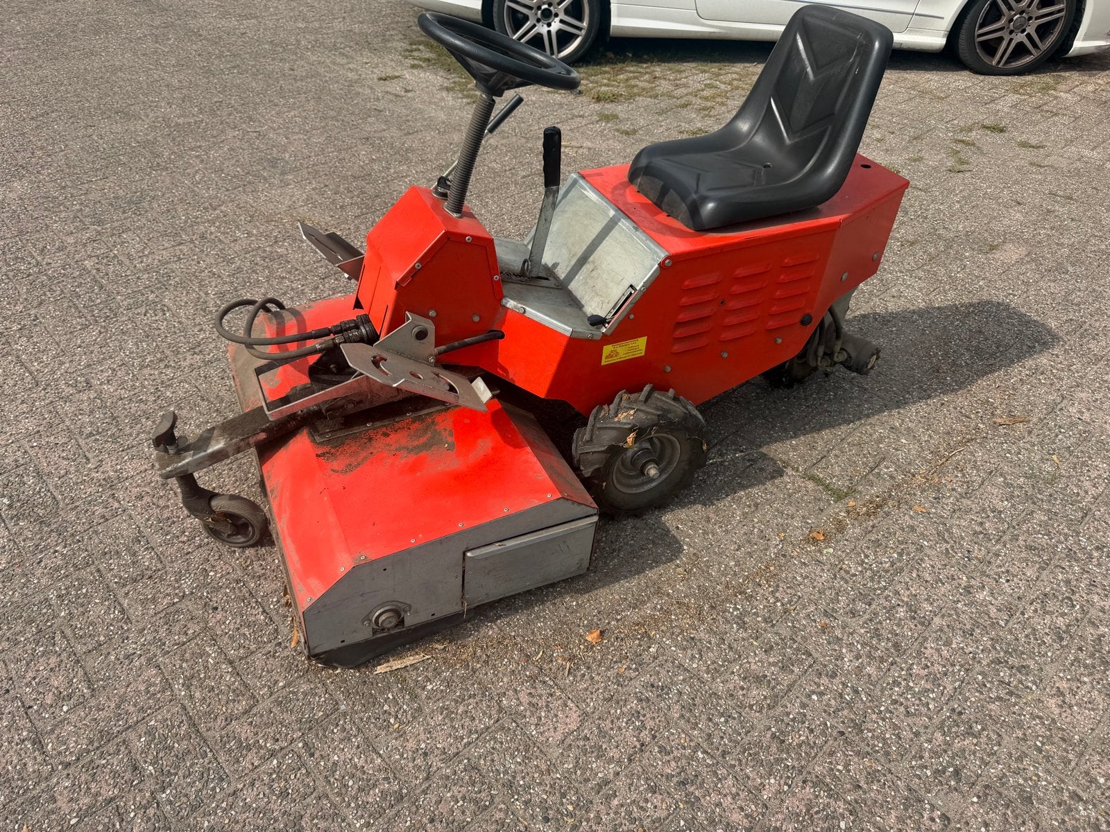 Westermann Cleanmeleon 900 Veegmachine met Hydrauliek, Tuin en Terras, Veegmachines, Ophalen, Gebruikt
