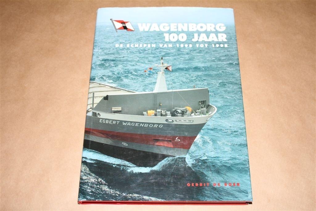 Wagenborg 100 jaar. Transport over water, wadden en wegen., Ophalen of Verzenden, Nieuw, Tractor en Landbouw