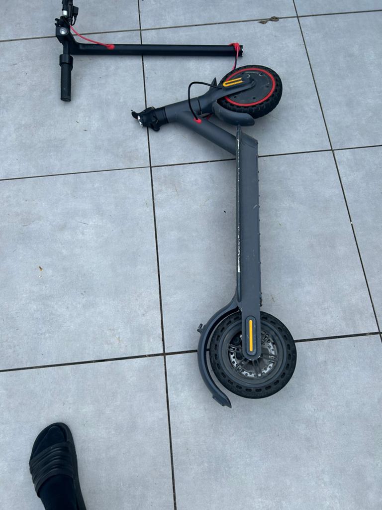 Elketrische step te verkoop, Ophalen, Zo goed als nieuw, Elektrische step (E-scooter)