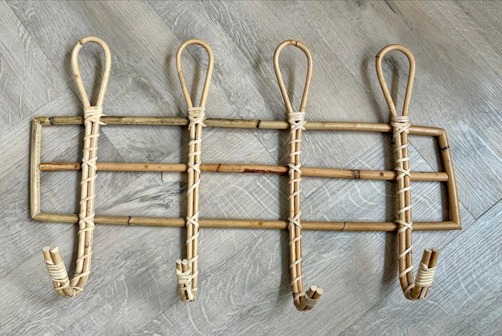 Rotan Wandkapstok met 4 Haken - Vintage Stijl, Wandkapstok, Overige materialen, Gebruikt, Ophalen of Verzenden