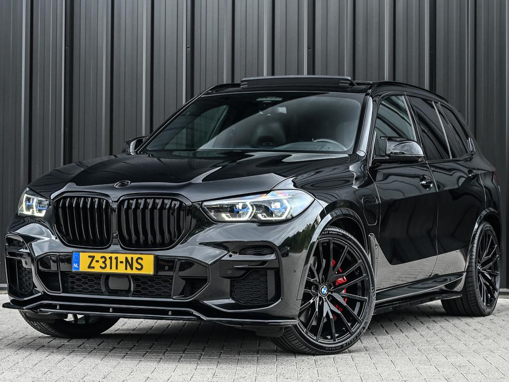 BMW X5 xDrive45e High executive M Sport | M-Seats | Luchtver, Gebruikt, 394 pk, Zwart, Leder