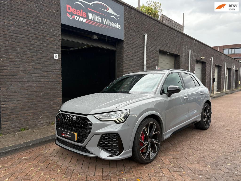 Audi RSQ3 2.5 TFSI Panorama/RS Seats/Matrix/Full, Auto's, Automaat, Automatische klimaatregeling, Gebruikt, Bedrijf