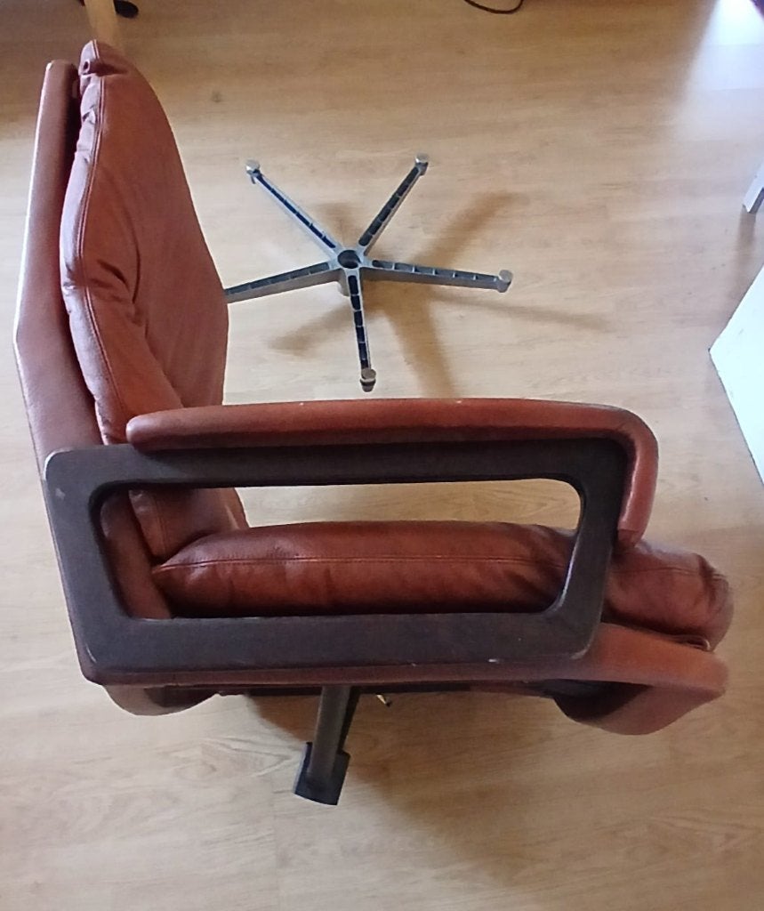 king lounge chair vintage 1960s original and unrestored, Ophalen